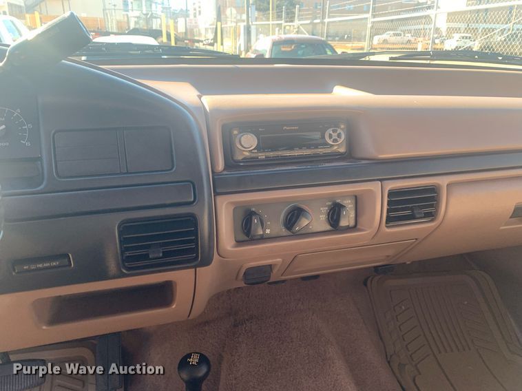 image for item DP8833 1996 Ford Bronco XLT SUV