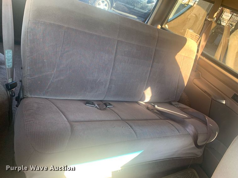 image for item DP8833 1996 Ford Bronco XLT SUV