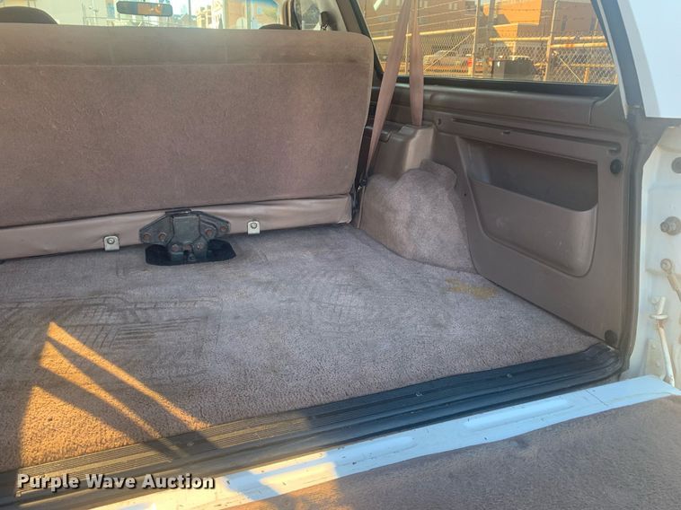 image for item DP8833 1996 Ford Bronco XLT SUV