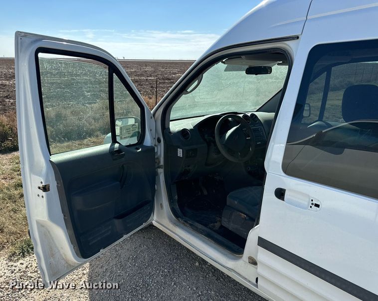 image for item DQ1469 2013 Ford Transit Connect van