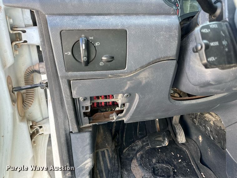 image for item DQ1469 2013 Ford Transit Connect van