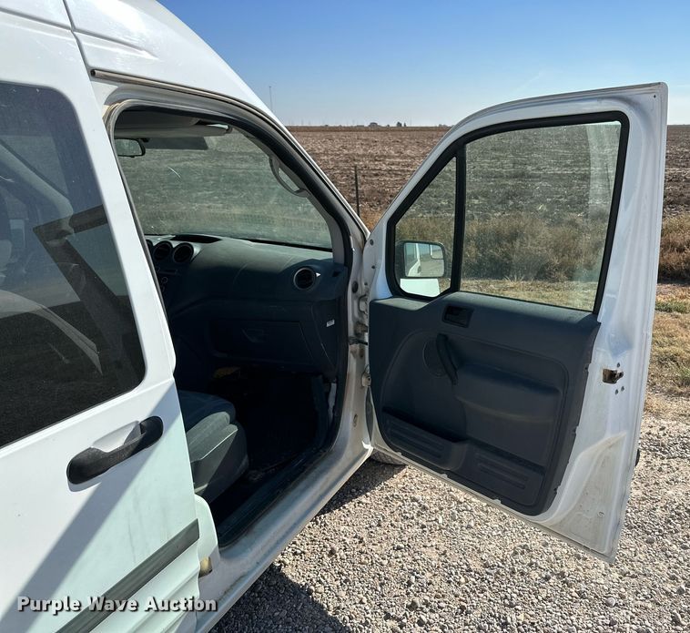 image for item DQ1469 2013 Ford Transit Connect van