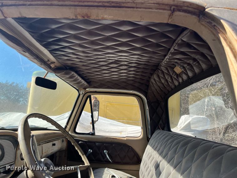 image for item DR5733 1964 Ford F100 pickup truck