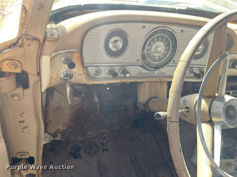 image for item DR5733 1964 Ford F100 pickup truck