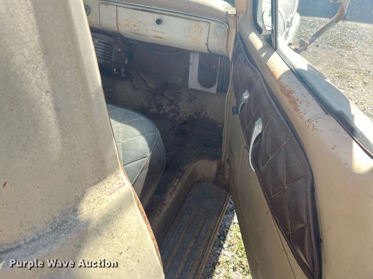 image for item DR5733 1964 Ford F100 pickup truck