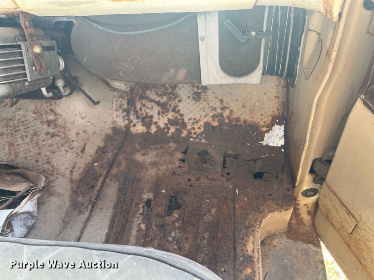 image for item DR5733 1964 Ford F100 pickup truck