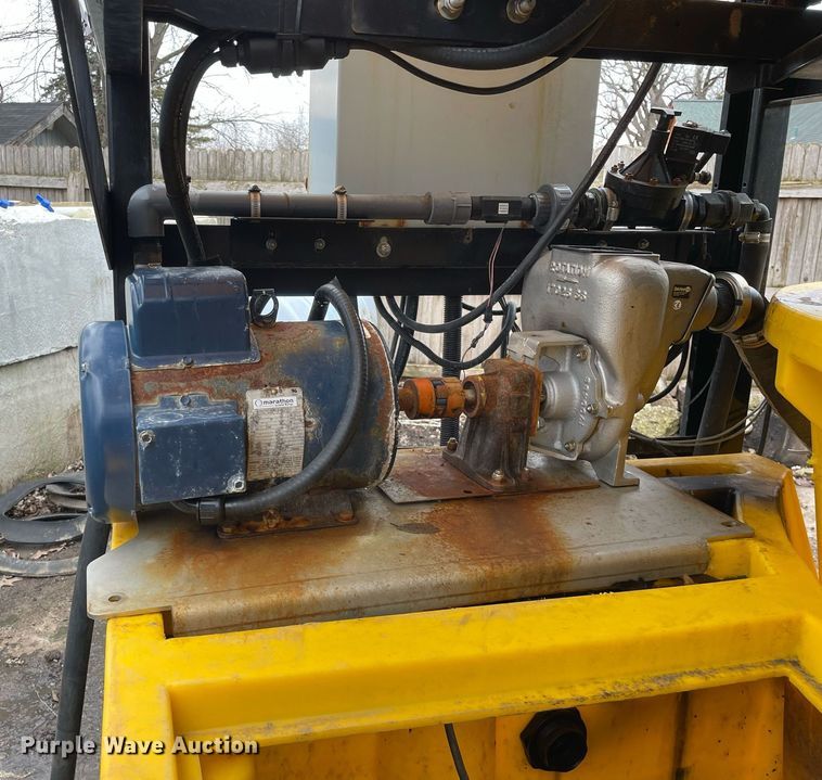 image for item DS5390 SnowEx BrinePro 2000 salt brine maker