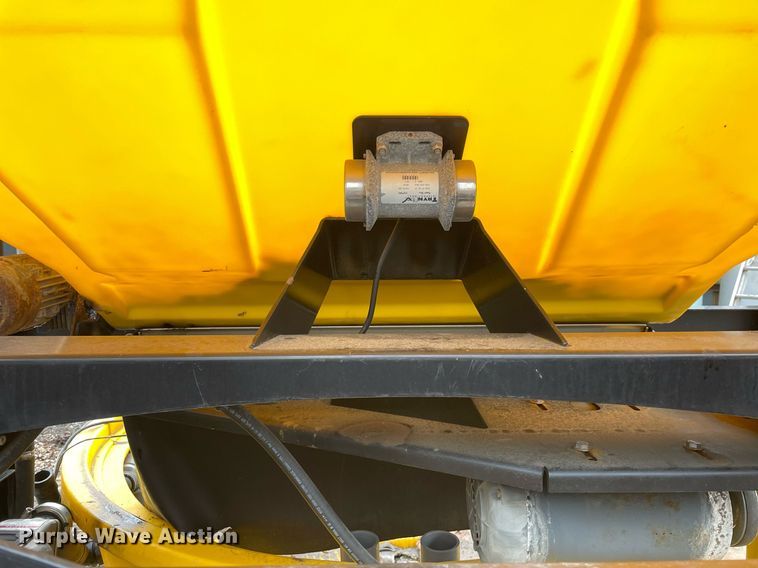 image for item DS5390 SnowEx BrinePro 2000 salt brine maker