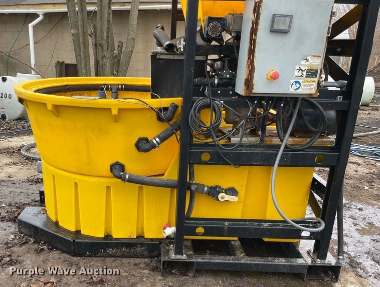 image for item DS5390 SnowEx BrinePro 2000 salt brine maker