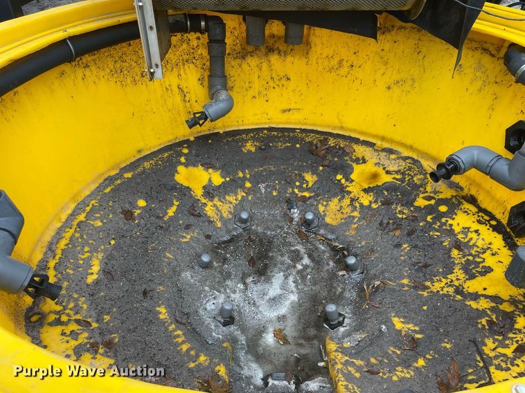 image for item DS5390 SnowEx BrinePro 2000 salt brine maker