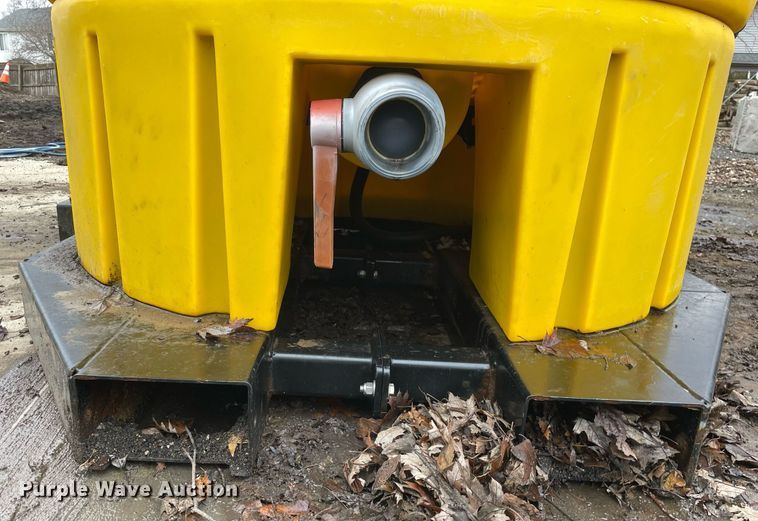 image for item DS5390 SnowEx BrinePro 2000 salt brine maker