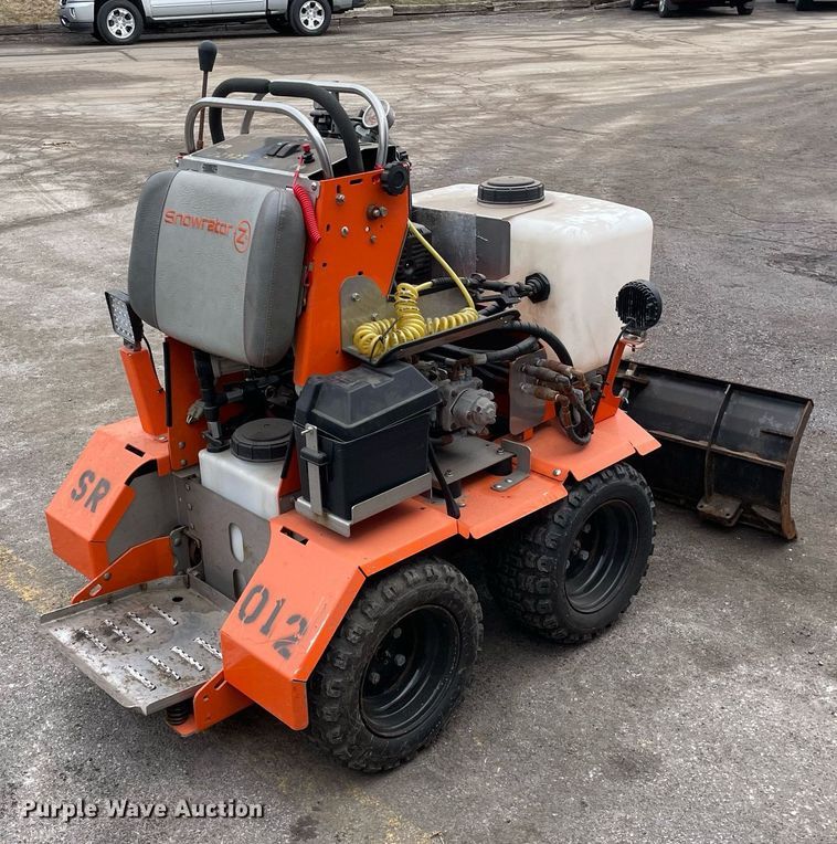 image for item DS5402 Snowrator  ZX4 