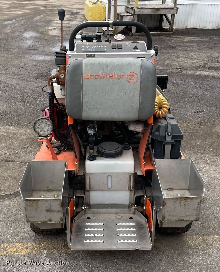 image for item DS5403 Snowrator ZX4 