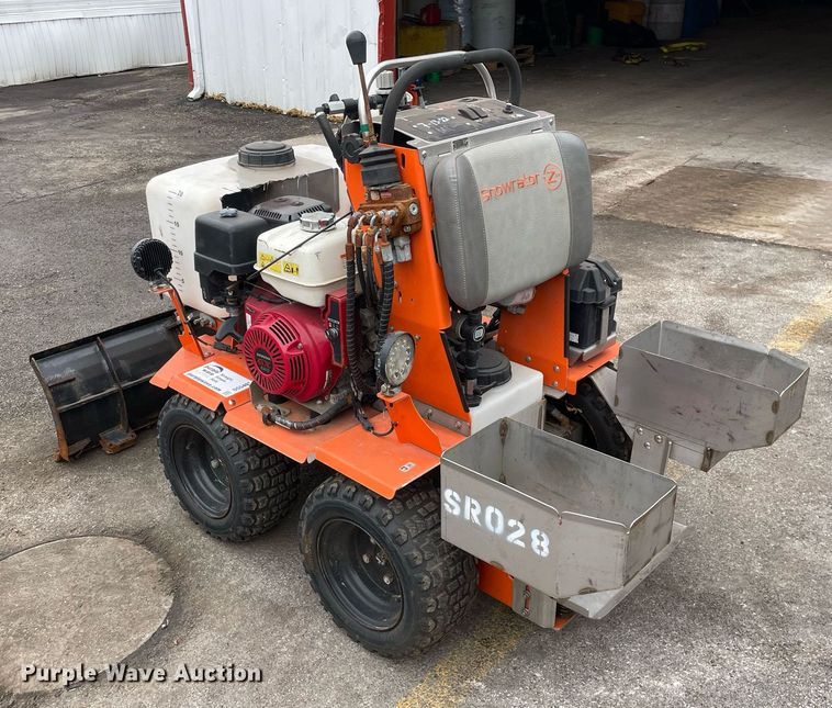 image for item DS5403 Snowrator ZX4 