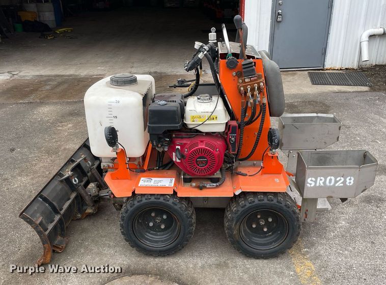 image for item DS5403 Snowrator ZX4 