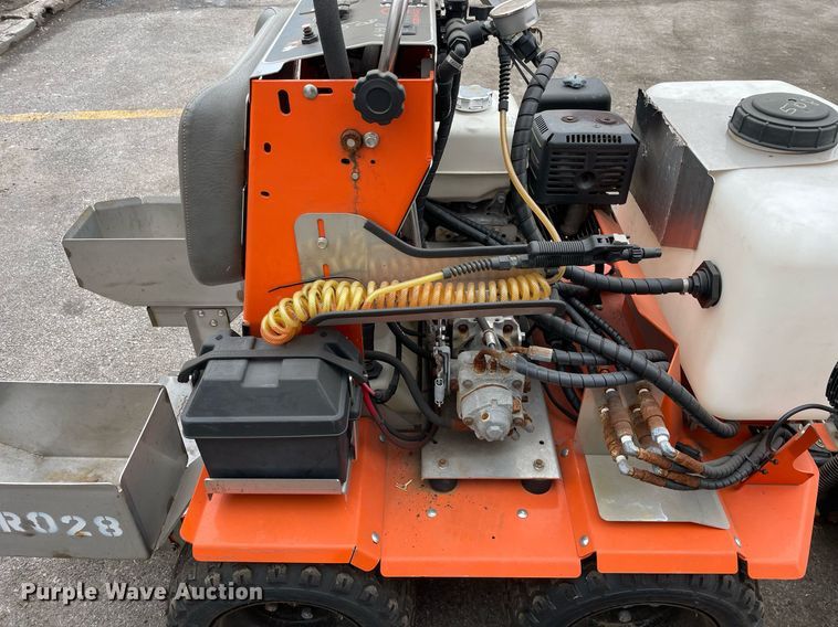 image for item DS5403 Snowrator ZX4 