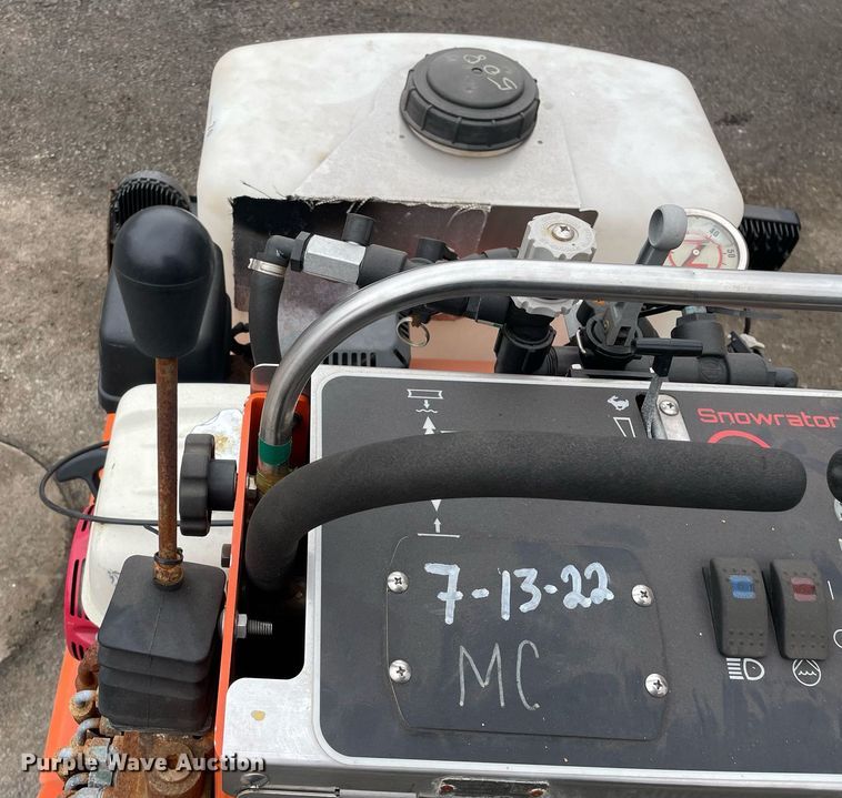 image for item DS5403 Snowrator ZX4 