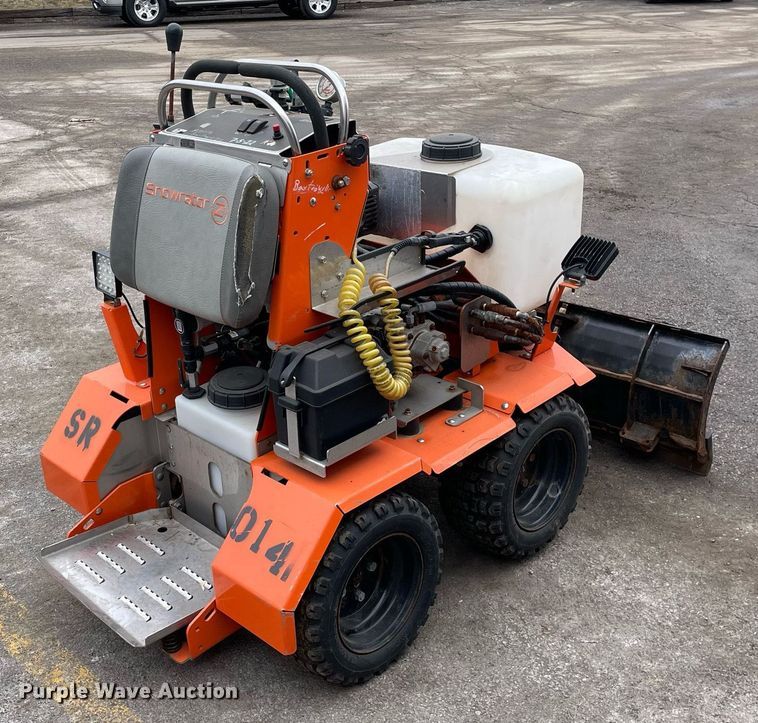 image for item DS5404 Snowrator  ZX4 