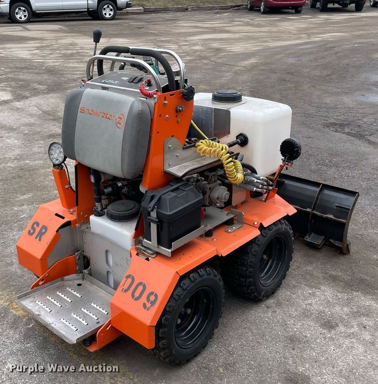 image for item DS5405 Snowrator  ZX4 