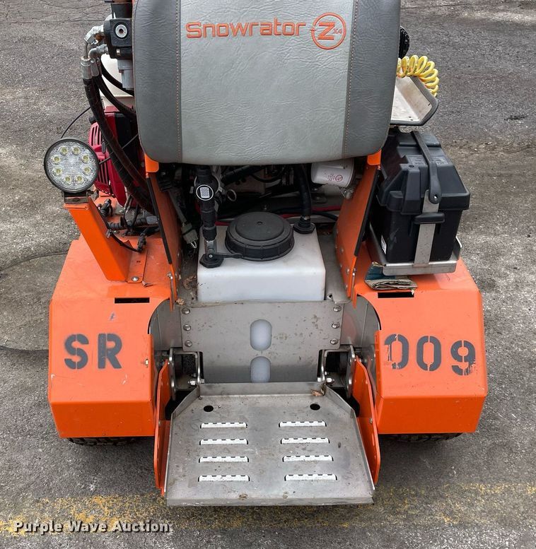 image for item DS5405 Snowrator  ZX4 