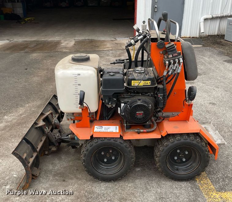 image for item DS5406 Snowrator ZX4  