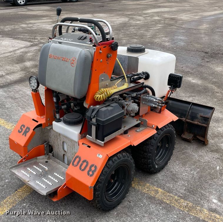 image for item DS5407 Snowrator  ZX4 