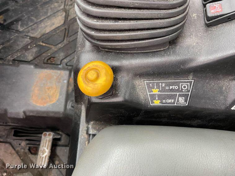 image for item DS5412 2015 Bobcat  3650 utility vehicle