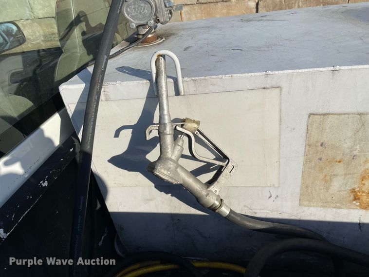 image for item DS5447 2006 GMC Canyon pickup truck