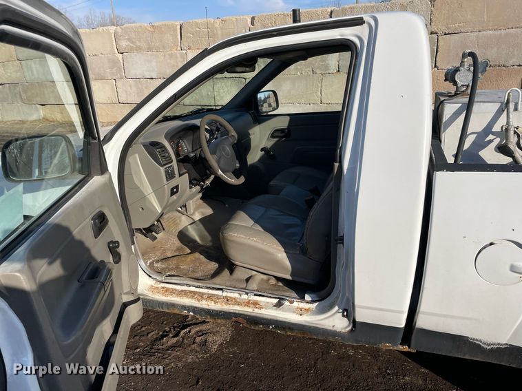 image for item DS5447 2006 GMC Canyon pickup truck