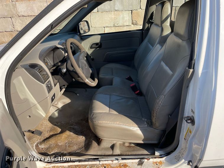 image for item DS5447 2006 GMC Canyon pickup truck