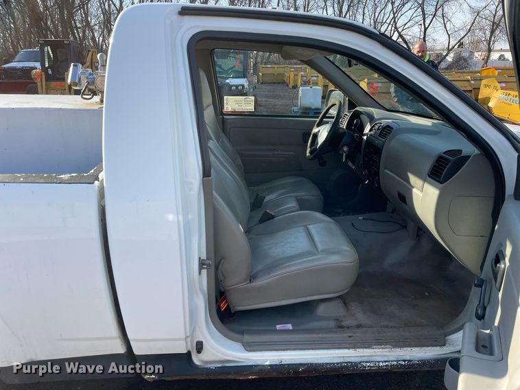 image for item DS5447 2006 GMC Canyon pickup truck