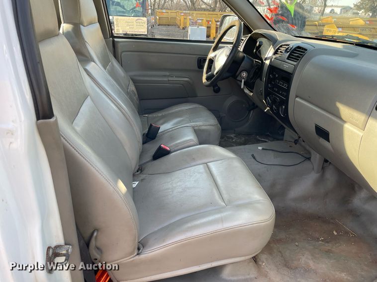 image for item DS5447 2006 GMC Canyon pickup truck