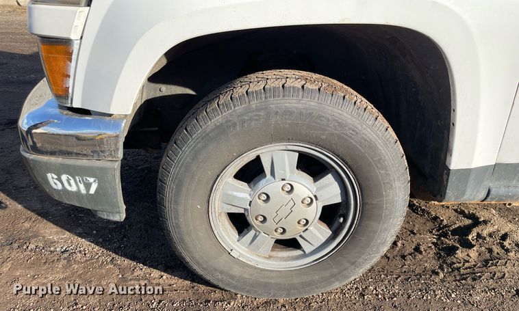 image for item DS5447 2006 GMC Canyon pickup truck