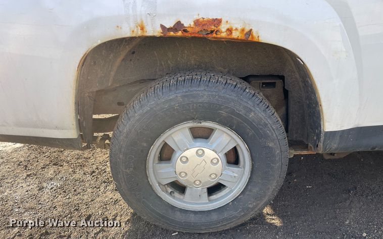 image for item DS5447 2006 GMC Canyon pickup truck