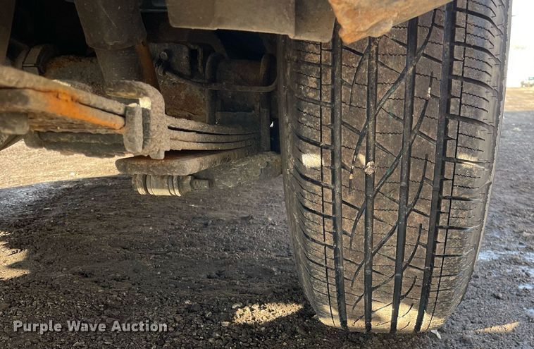 image for item DS5447 2006 GMC Canyon pickup truck