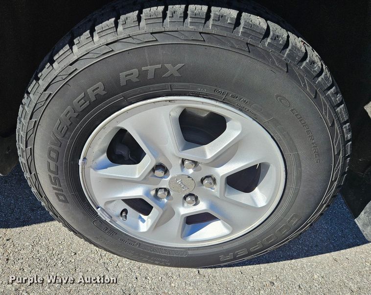 image for item DS6482 2015 Jeep Grand Cherokee Laredo SUV