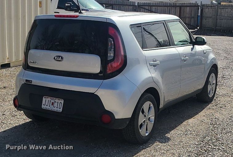 image for item DS7256 2016 Kia  Soul SUV