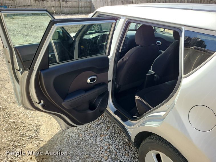image for item DS7256 2016 Kia  Soul SUV