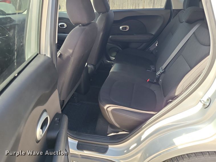 image for item DS7256 2016 Kia  Soul SUV