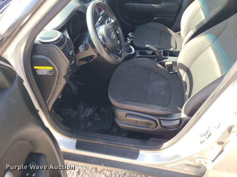 image for item DS7256 2016 Kia  Soul SUV