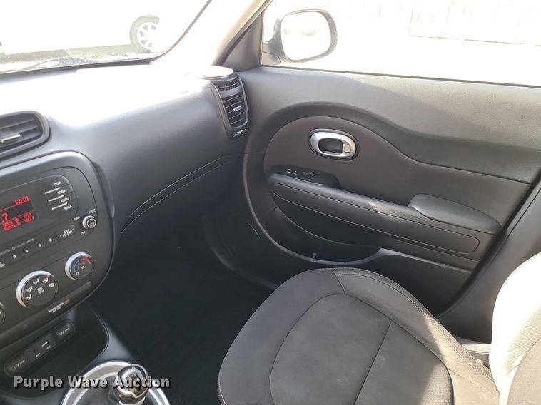 image for item DS7256 2016 Kia  Soul SUV