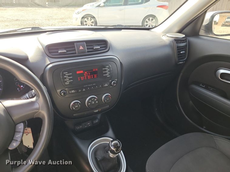 image for item DS7256 2016 Kia  Soul SUV