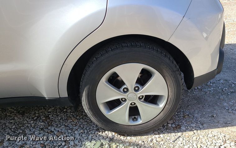 image for item DS7256 2016 Kia  Soul SUV