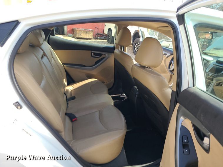 image for item DS7257 2012 Hyundai  Elantra 