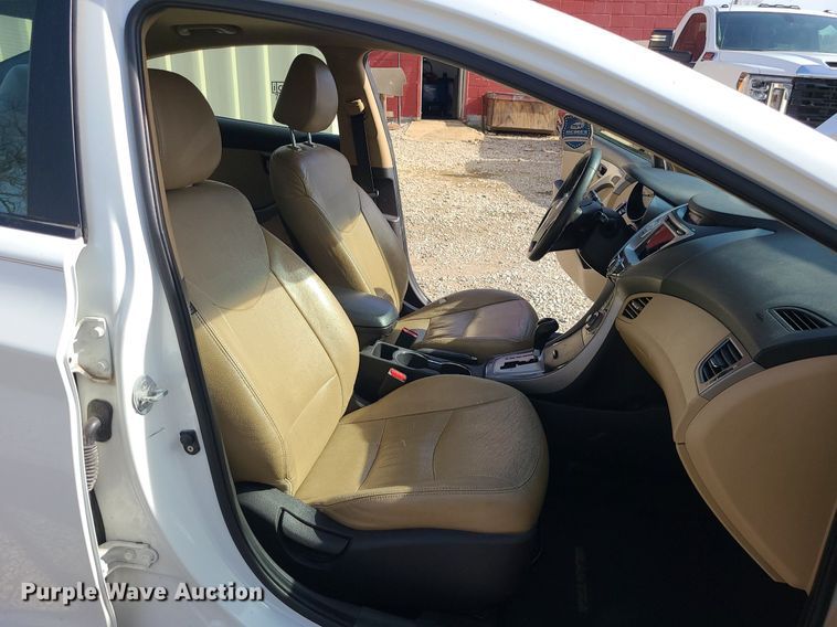 image for item DS7257 2012 Hyundai  Elantra 