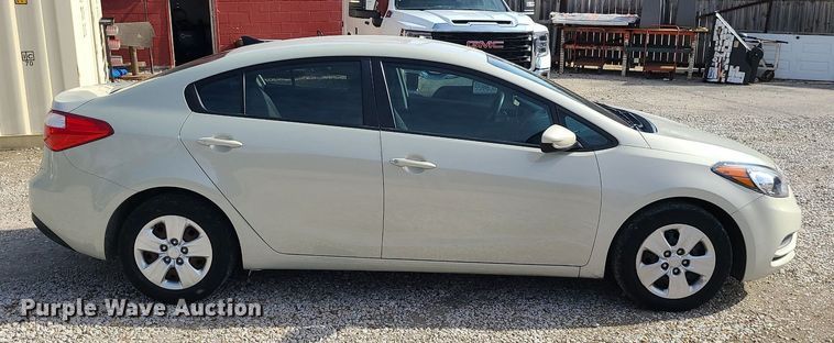 image for item DS7258 2015 Kia Forte 