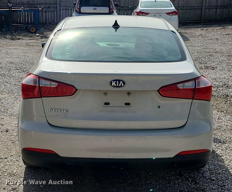 image for item DS7258 2015 Kia Forte 