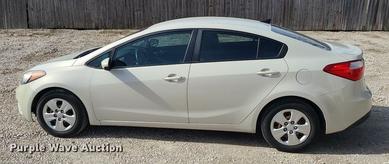 image for item DS7258 2015 Kia Forte 