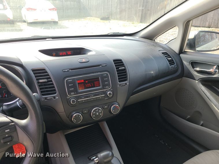 image for item DS7258 2015 Kia Forte 