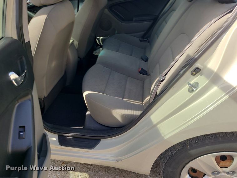 image for item DS7258 2015 Kia Forte 